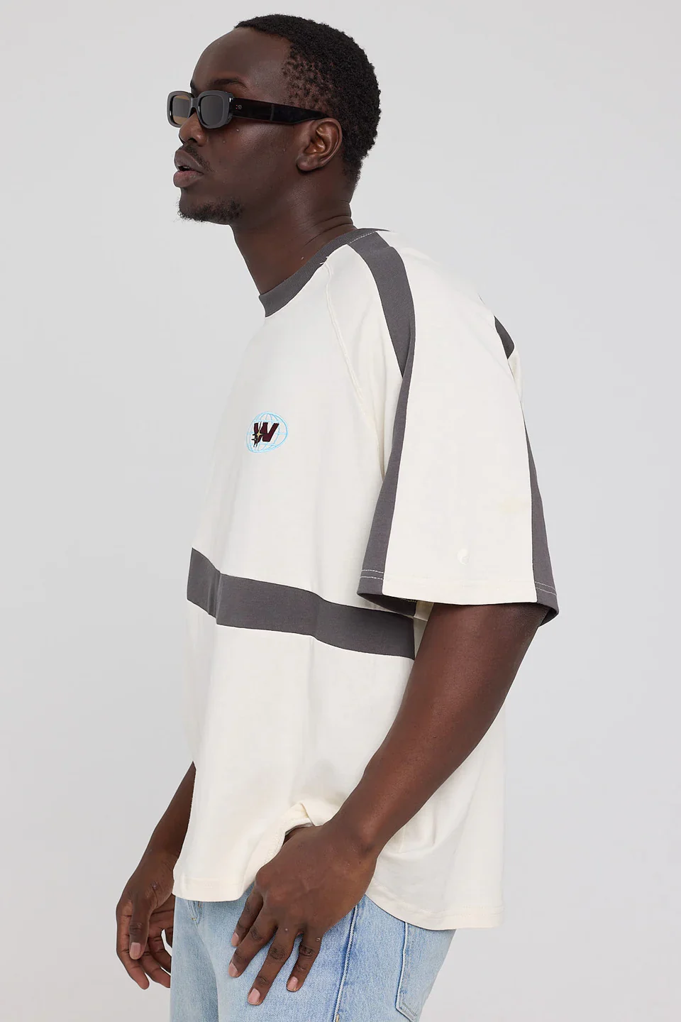 Anytime Oversize Raglan Tee - Zine - Image 5