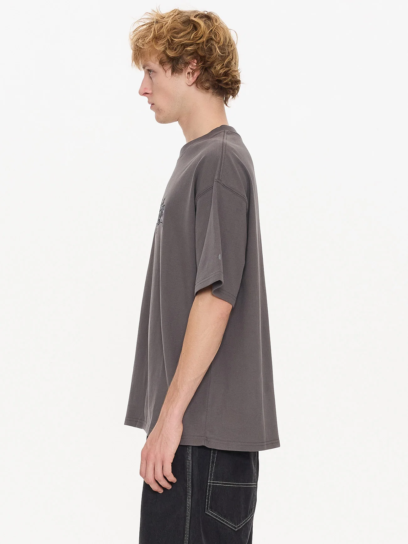 Bushman Oversize Tee - Worn Black - Image 4