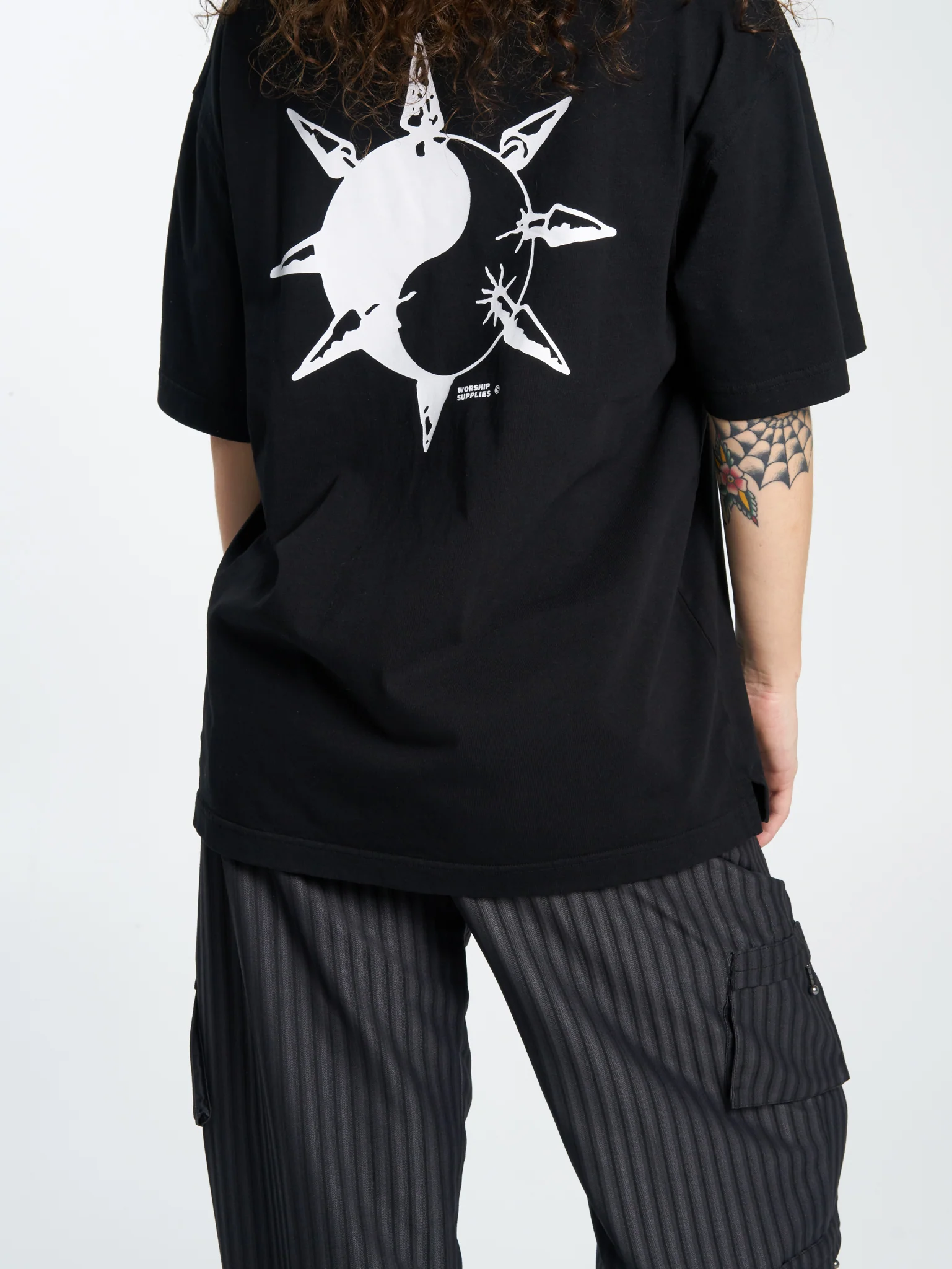 Destino Oversized Tee - Black - Image 7