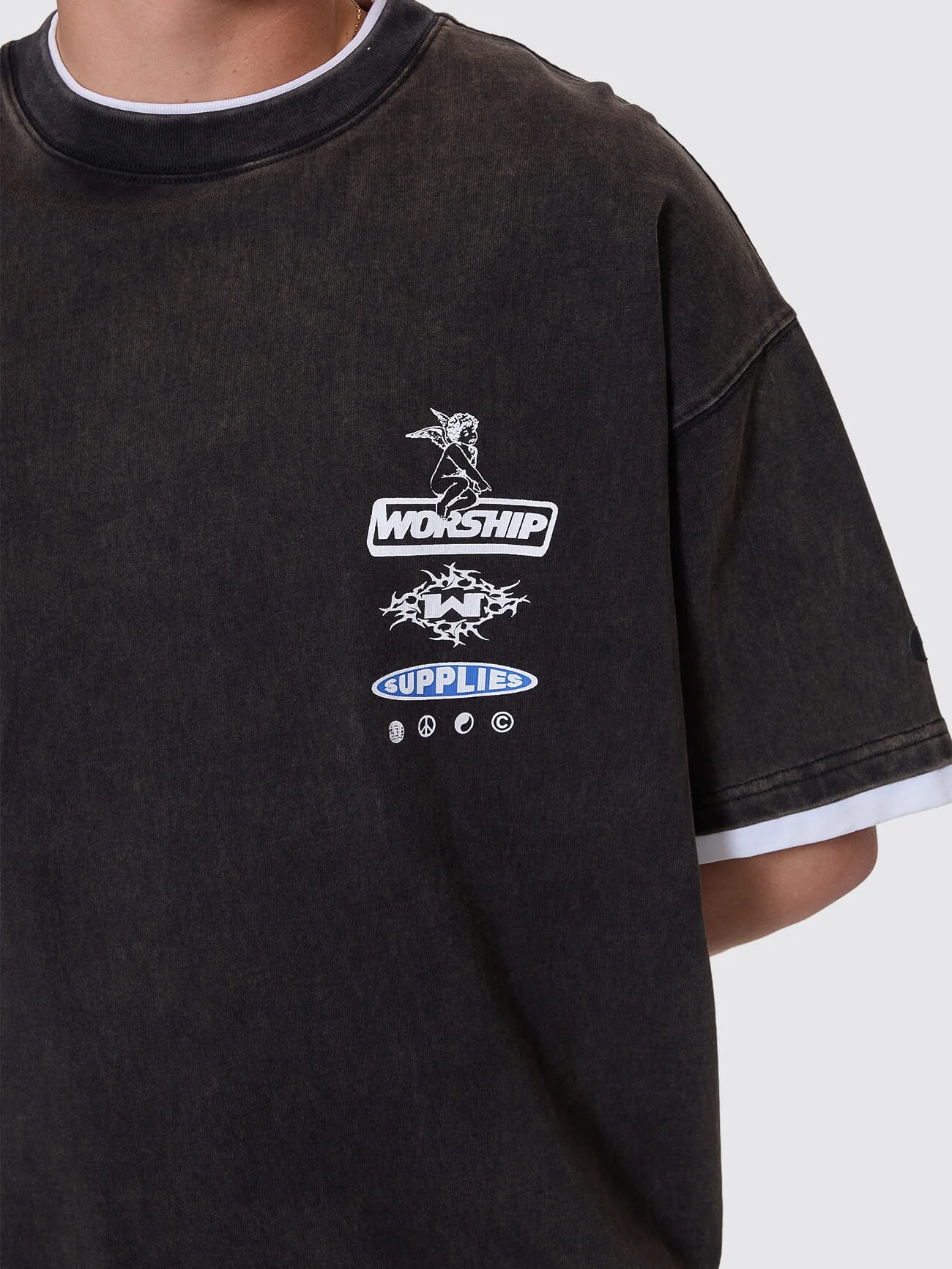 Is This It Box Fit Cropped Layer Tee - Washed Black - Image 3