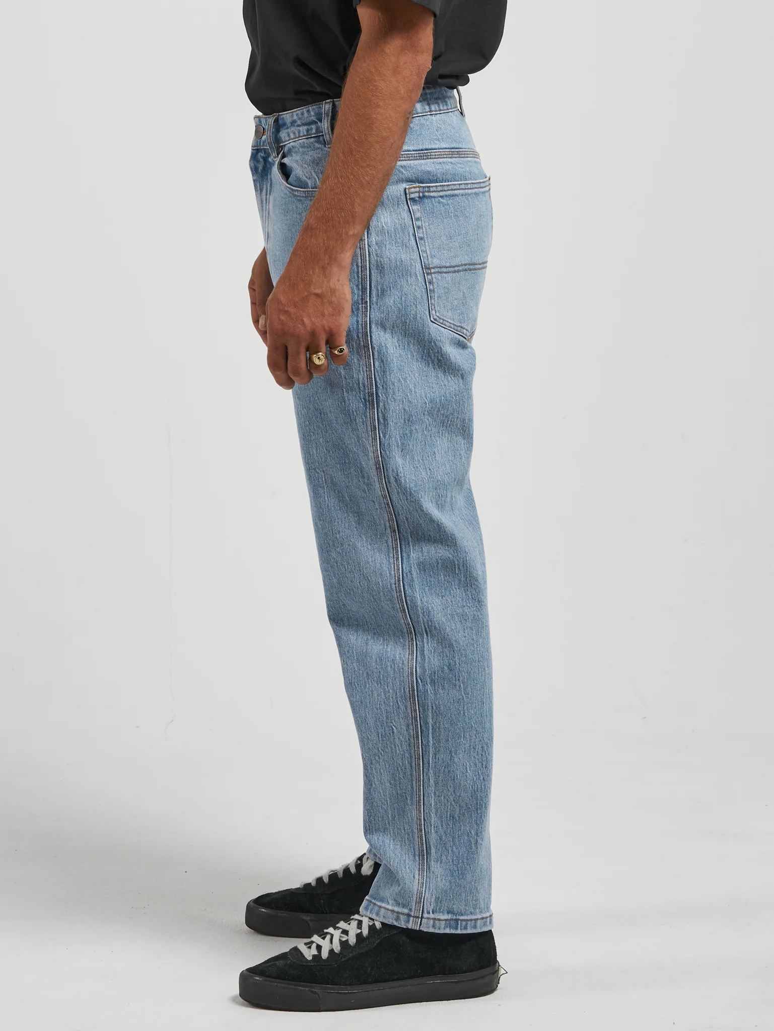 Lounger Jean - Electric Fade Blue - Image 3