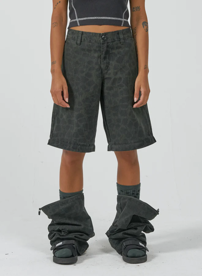 Unhallowed Zip Off Cargo Pant - Caviar - Image 2